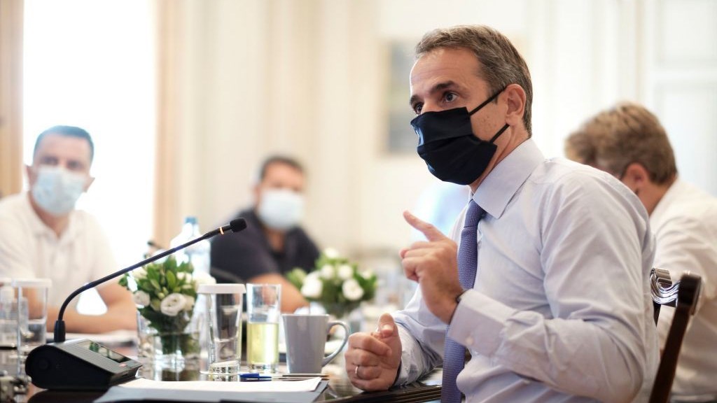 Κορονοϊός: Έκτακτη σύσκεψη υπό τον Πρωθυπουργό – Στο τραπέζι οι μεταλλάξεις και η ενίσχυση του ΕΣΥ