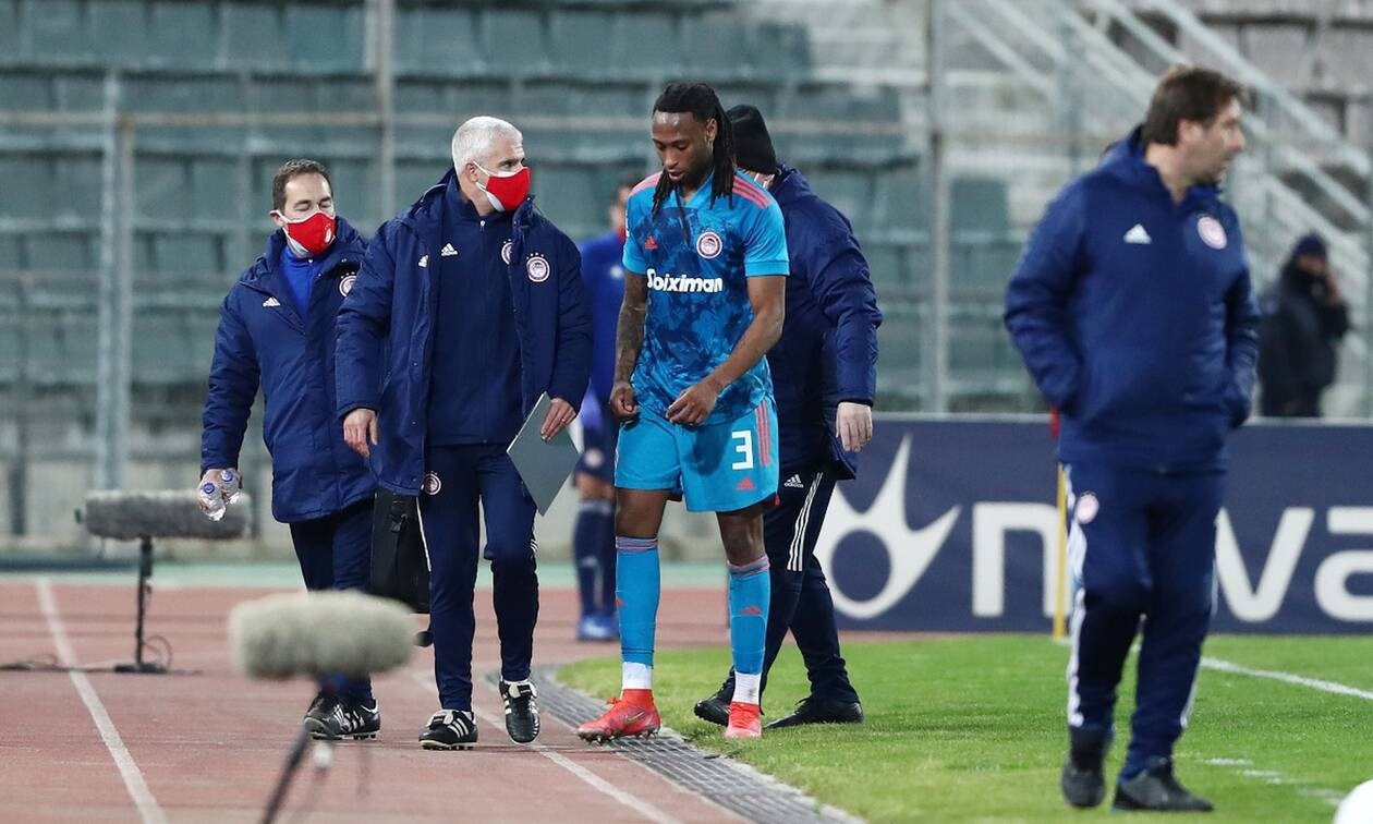 Ολυμπιακός: Έξι εβδομάδες εκτός ο Σεμέδο