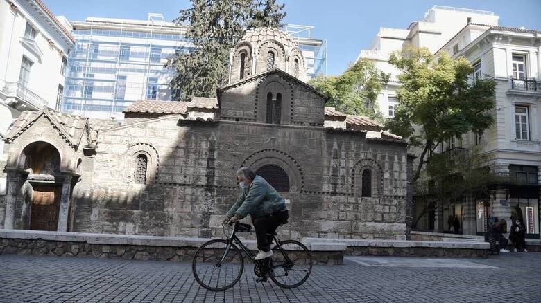 Lockdown: “Κλείδωσαν” τα νέα μέτρα, το απόγευμα οι ανακοινώσεις – Τι εξετάζεται για σχολεία – μετακινήσεις