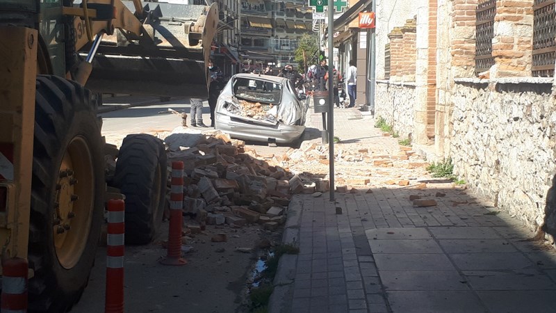 Σεισμός στην Ελασσόνα: Χωρίς ρεύμα και τηλέφωνο στον Τύρναβο – ΦΩΤΟ