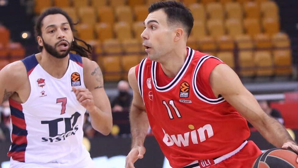 Mπασκόνια-Ολυμπιακός 15-21 (10′)