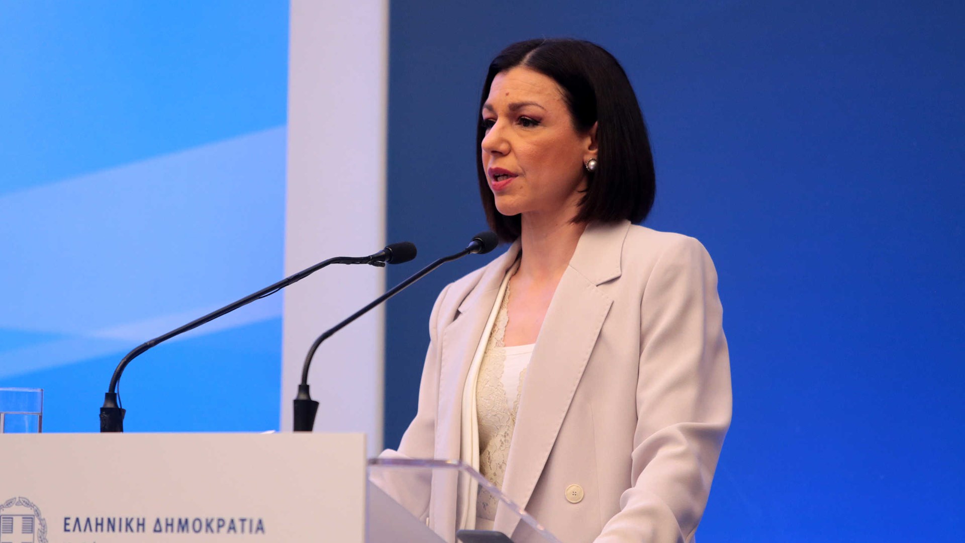 ΑΠΕΥΘΕΙΑΣ – Η ενημέρωση από την Κυβερνητική Εκπρόσωπο