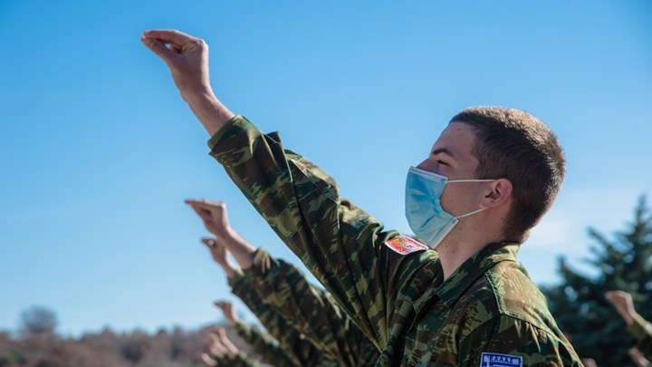 Κορονοϊος: Πρόσθετα μέτρα για όσους καταταγούν σε Στρατό και Αεροπορία τις επόμενες ημέρες