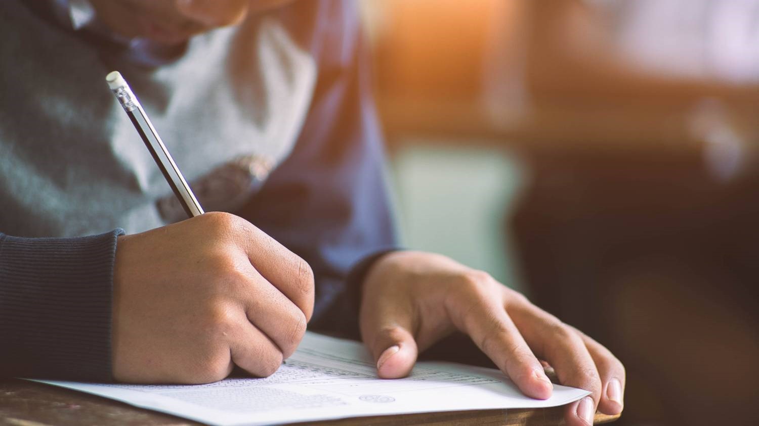 Σχολεία: Παράταση της χρονιάς χωρίς προαγωγικές εξετάσεις – Το σχέδιο για Δημοτικά, Γυμνάσια και Λύκεια