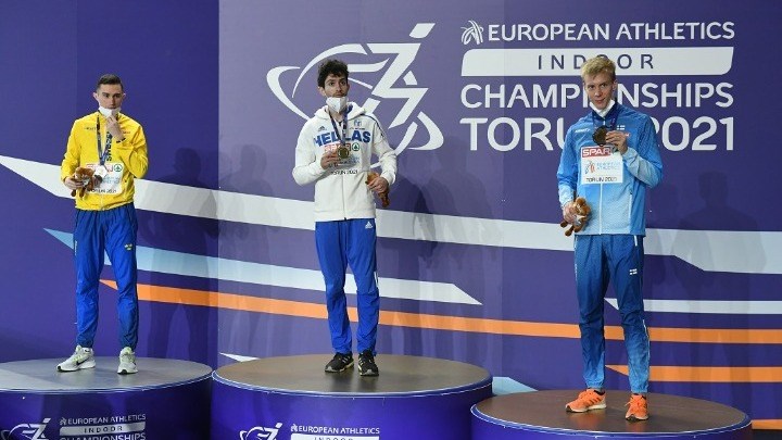 Τεντόγλου: Η απονομή του χρυσού μεταλλίου στον πρωταθλητή Ευρώπης – ΒΙΝΤΕΟ