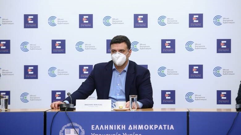 Κορονοϊός: Μεγάλη η πίεση στα νοσοκομεία – Έκτακτη σύσκεψη υπό τον Κικίλια