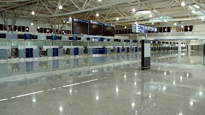 Κορονοϊός: Παρατείνονται οι περιορισμοί στις πτήσεις εσωτερικού και εξωτερικού – Τι ισχύει