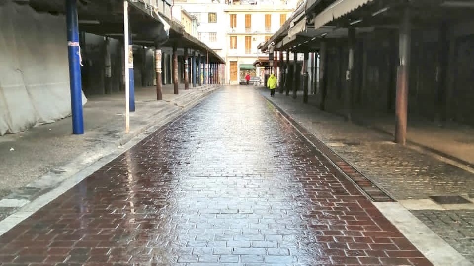 Η Ομόνοια… αλλιώς – Απολύμανση και καθαριότητα άλλαξαν την εικόνα της – Δείτε ΦΩΤΟ