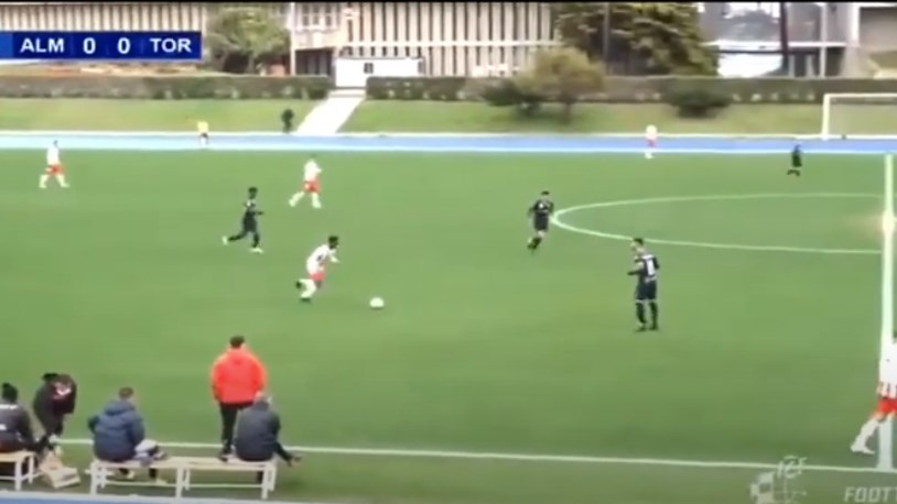 Ισπανία: Φοβερό γκολ από 60 μέτρα – ΒΙΝΤΕΟ