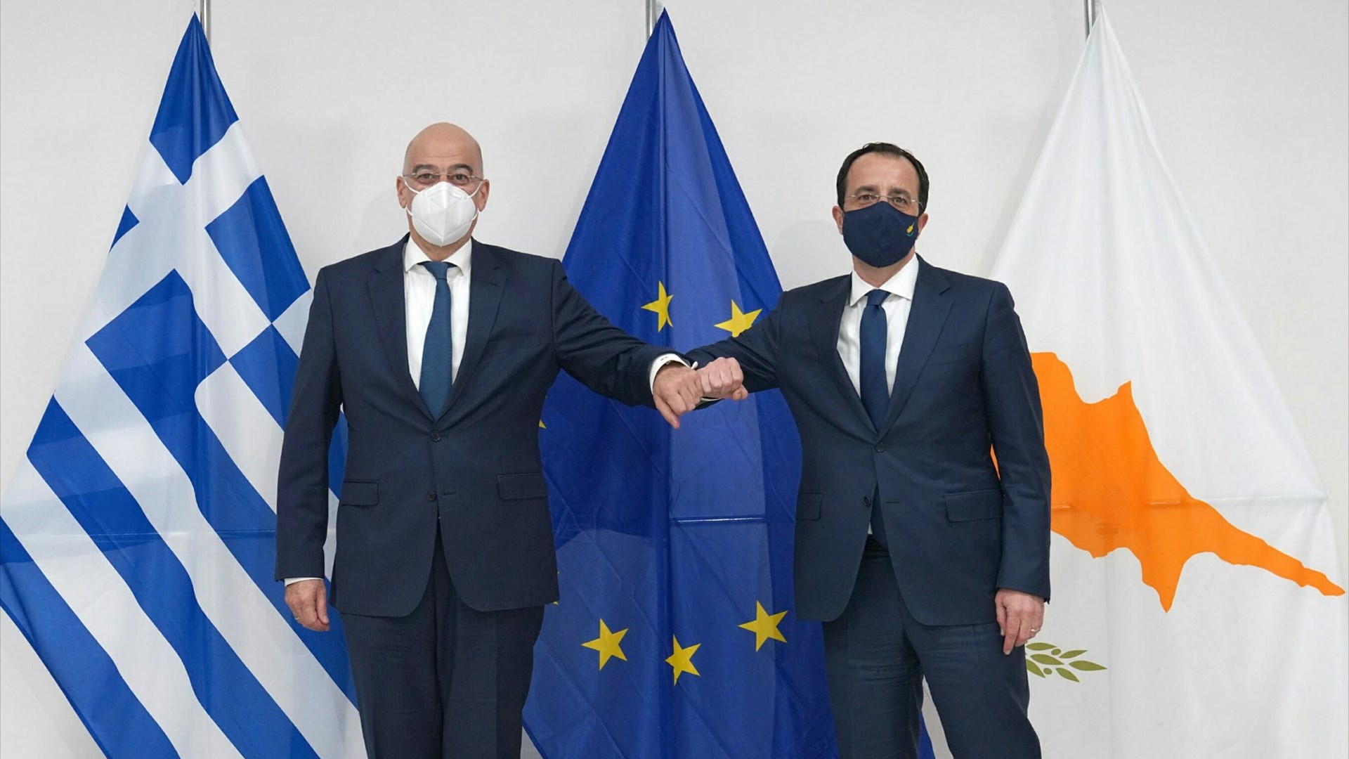 Δένδιας από την Κύπρο: Η συνεργασία μας είναι στενότατη, διαρκής και ειλικρινής