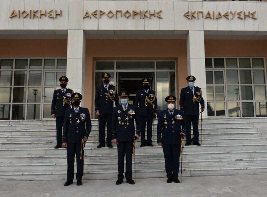 Αλλαγή σκυτάλης στη Διοίκηση Αεροπορικής Εκπαίδευσης – ΦΩΤΟ