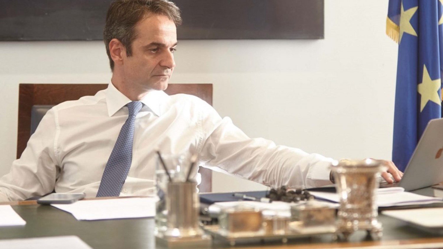 Συνάντηση Μητσοτάκη – Αλιβιζάτου: Στον απόηχο του περιστατικού αστυνομικής βίας στη Νέα Σμύρνη