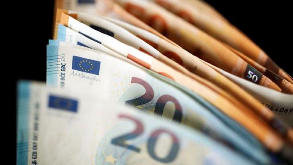 Επίδομα 400 ευρώ: Πότε πληρώνονται ελεύθεροι επαγγελματίες και επιστήμονες – Ποιοι “κόπηκαν”