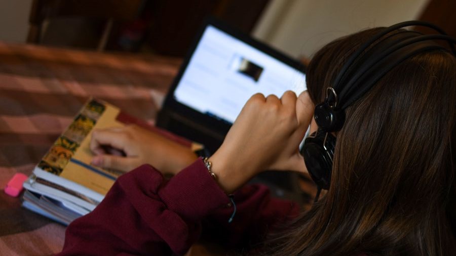 Παράταση του lockdown σε Αττική και Θεσσαλονίκη, νέες περιοχές στο “βαθύ κόκκινο” – Κλειστά σχολεία σε όλη τη χώρα