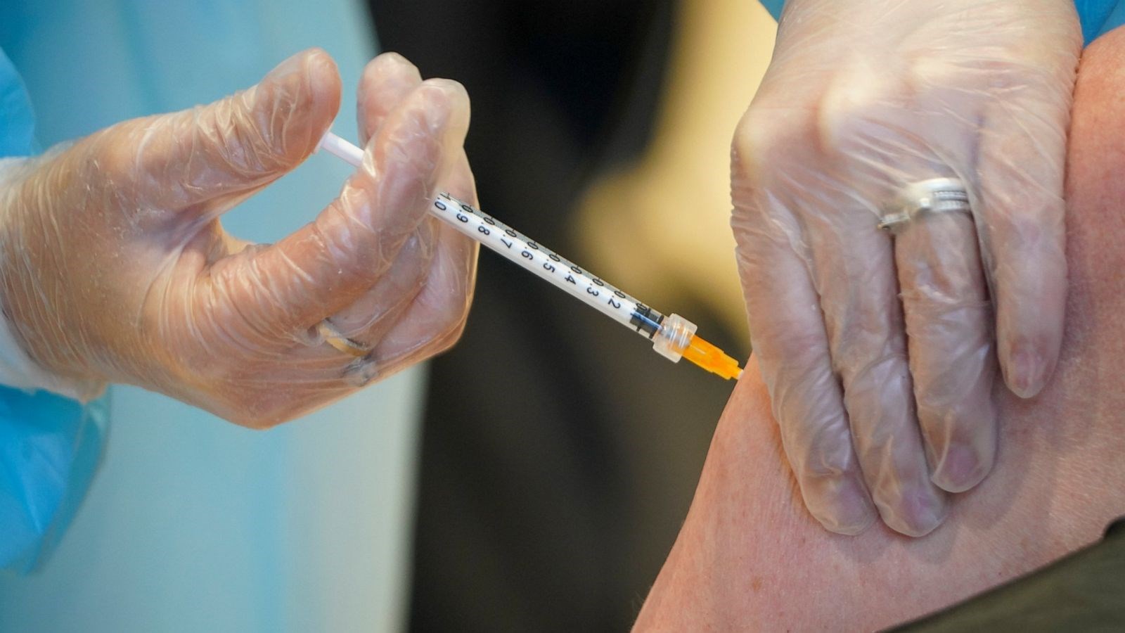 Νορβηγία: Πέθανε υγειονομικός που είχε κάνει το εμβόλιο της AstraZeneca – Οι εκτιμήσεις των ειδικών