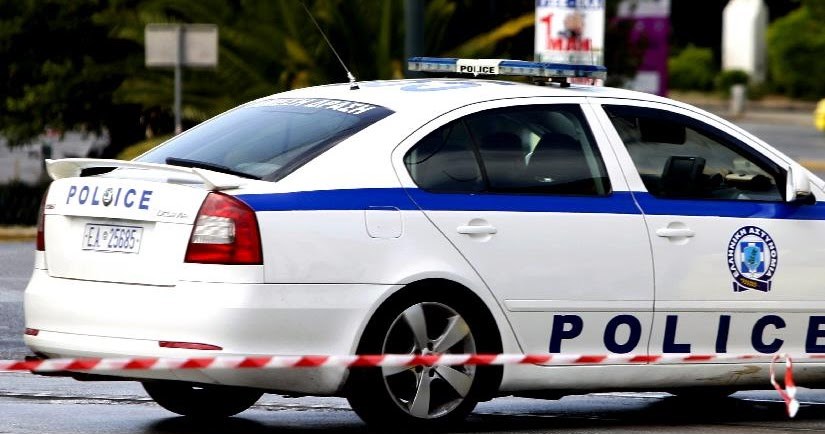 Αναστάτωση στην Πάτρα – 24χρονος απειλούσε με μαχαίρι περαστικούς και αστυνομικούς
