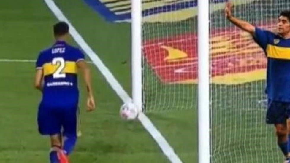 Μπόκα-Ρίβερ: Φοβερή ευκαιρία στο 89′ και η… παρέμβαση του Μαραντόνα – ΒΙΝΤΕΟ