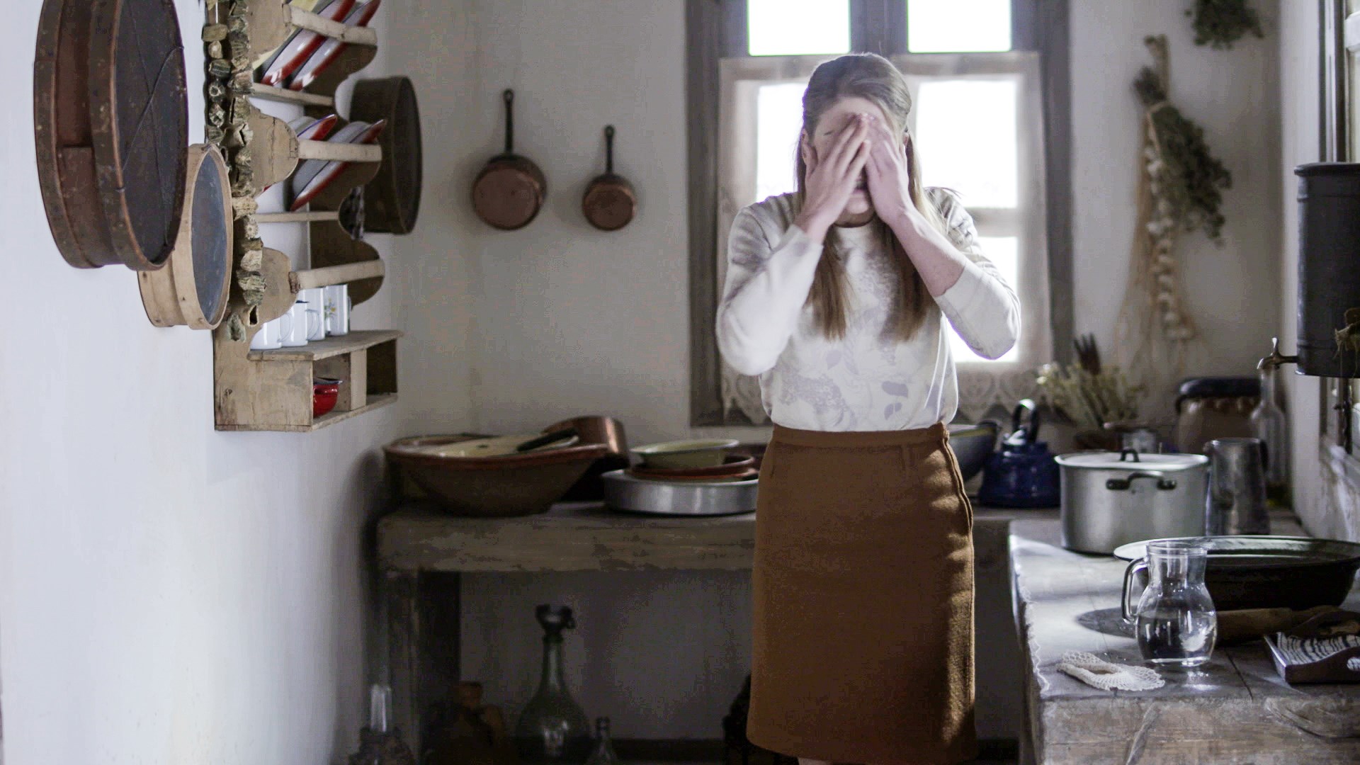 Άγριες Μέλισσες: Η Ασημίνα μαθαίνει πως η Δρόσω προχωράει δικαστικά