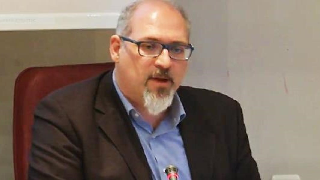 Θωμαΐδης: Αύξηση στο ιικό φορτίο στα λύματα της Αττικής -Πιθανό να ξεπεράσουμε και τα 3.000 κρούσματα