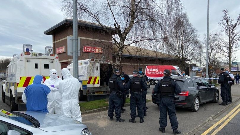 Μπέλφαστ: Τέσσερις γυναίκες τραυματίστηκαν σε επίθεση με μαχαίρι – Συνελήφθησαν τρία άτομα