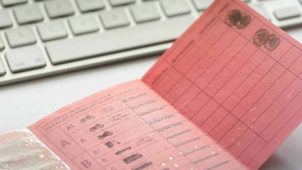 Διπλώματα οδήγησης: Ψηφιακά από σήμερα οι αιτήσεις για την αντικατάστασή τους – Όλες οι λεπτομέρειες