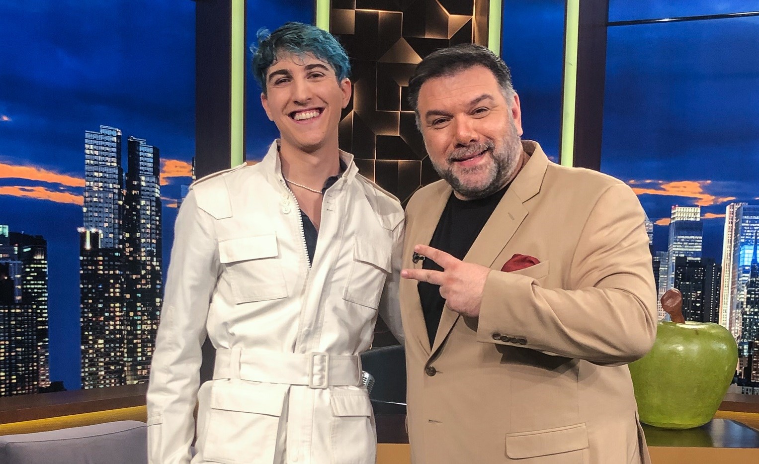 Good Job Nicky: Γιατί δεν τραγουδάει ποτέ στα ελληνικά – Πώς προέκυψε το ψευδώνυμό του – ΒΙΝΤΕΟ