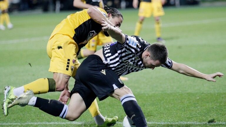 Πρεμιέρα με ντέρμπι ΠΑΟΚ-ΑΕΚ στα play off της Super League