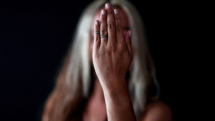 Καταγγελία υπαλλήλου ομοσπονδίας για απόπειρα βιασμού από υψηλόβαθμο παράγοντα