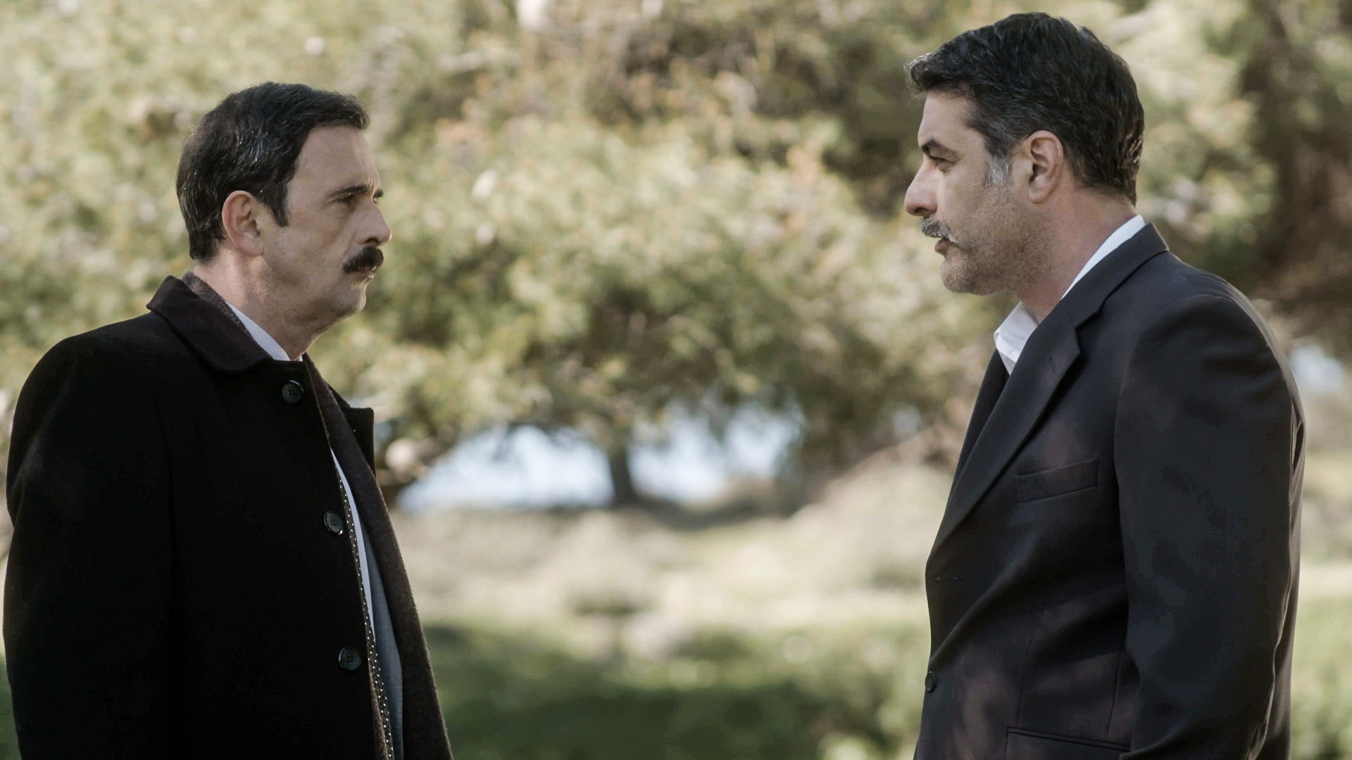 Άγριες Μέλισσες: Ο Δούκας κλείνει τους λογαριασμούς του με τον Βόσκαρη – Το “όπλο” που δίνει στην Ελένη