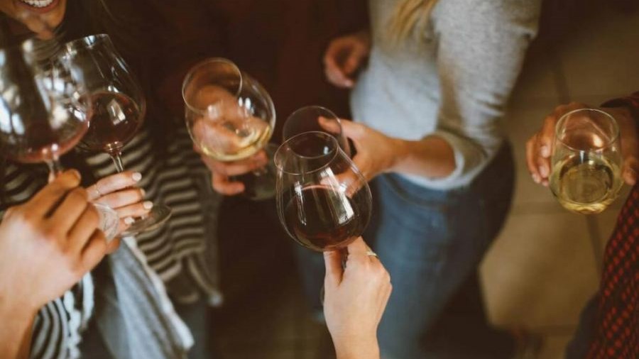 Θεσσαλονίκη: Κορονοπάρτι σε μονοκατοικία στην Επανομή – Συνελήφθη ένας 20χρονος