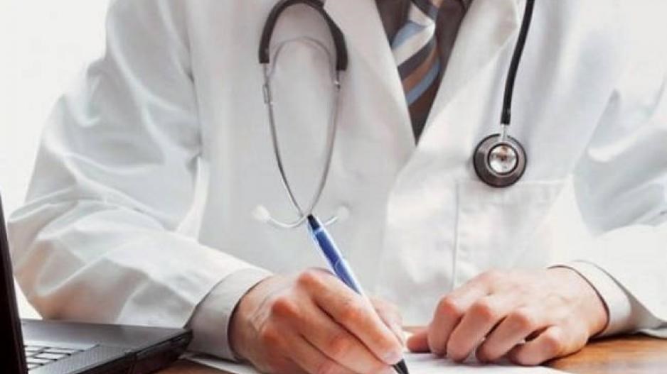 “Αδειάζει” τον Πανελλήνιο Ιατρικό Σύλλογο ο Ιατρικός Σύλλογος Πειραιά