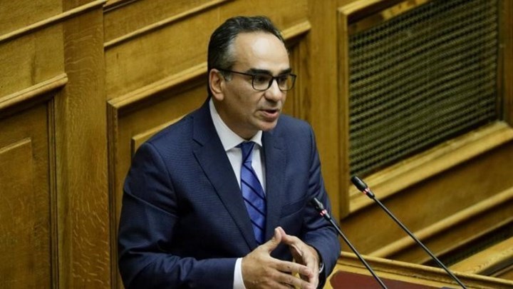 Βασίλης Κοντοζαμάνης στον Realfm: Στη μάχη αυτή δεν περισσεύει κανείς – Τι είπε για τις προσλήψεις