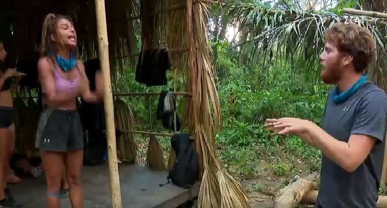 Survivor: Έξαλλη η αδερφή του Τζέιμς με τον Αλέξη Παππά για το “καρκίνωμα” στην Άννα Μαρία Βέλλη