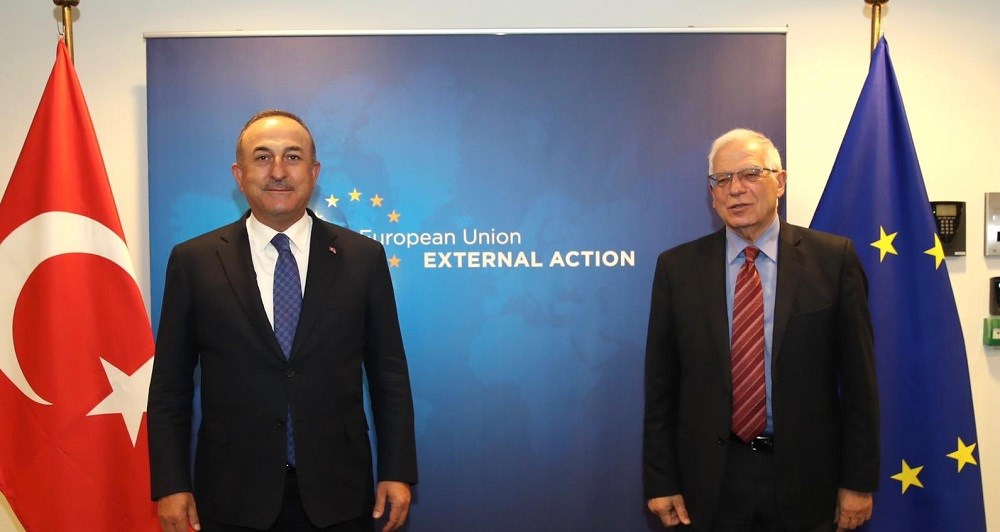 Τσαβούσογλου: Θα συνεργαστούμε με την ΕΕ για να συνεχίσουμε τη “θετική ατζέντα” – Τι είπε ο Μπορέλ