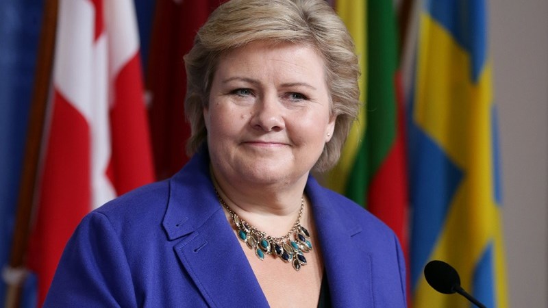 Νορβηγία: Υπό ανάκριση η πρωθυπουργός για το… κορονοπάρτι των γενεθλίων της