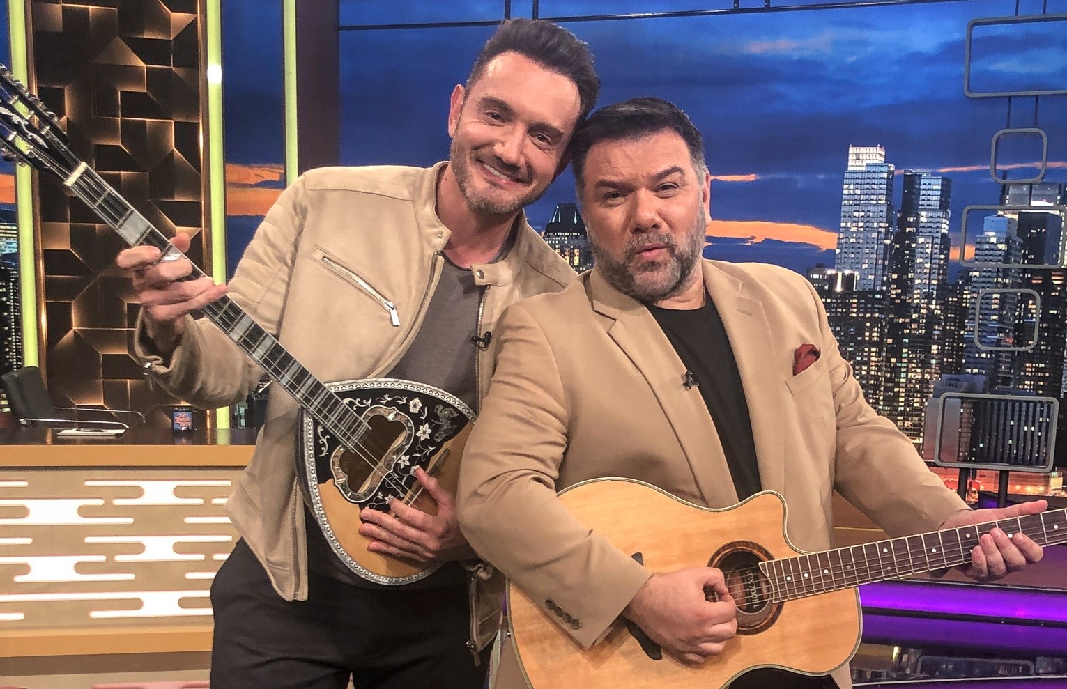 Χρήστος Μενιδιάτης: Αποκαλύπτει γιατί αποφεύγει να ερμηνεύει τα τραγούδια του πατέρα του – ΒΙΝΤΕΟ