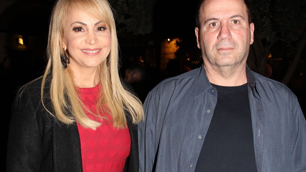 Ριφιφί στις θυρίδες: Η Τέτα Καμπουρέλη για τη σύλληψη του συζύγου της – “Ήταν παγίδα, στημένο”