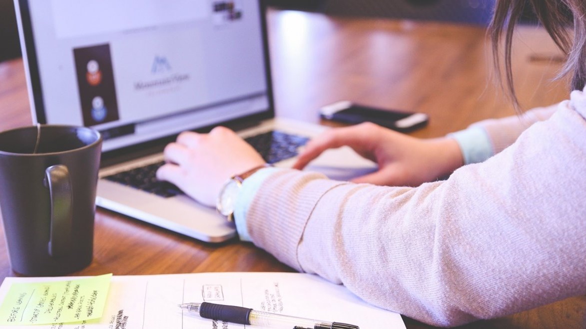 25η Μαρτίου: Πώς αμείβονται όσοι εργάζονται σήμερα