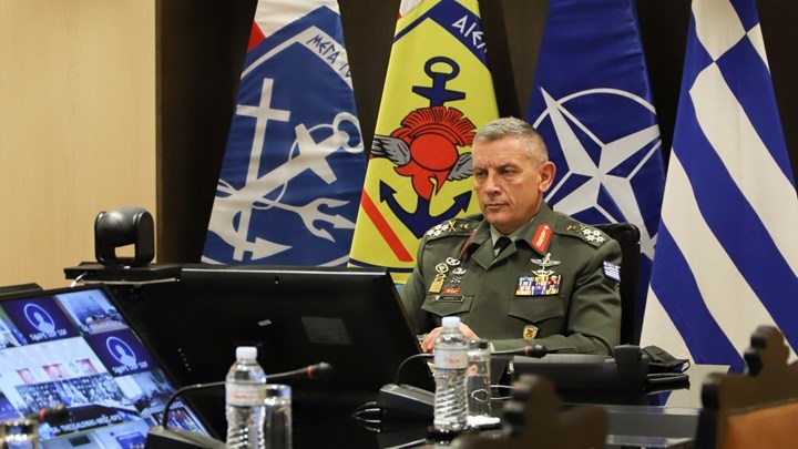 Το σήμα του Αρχηγού ΓΕΕΘΑ σε όσους πήραν μέρος στις εκδηλώσεις της 25ης Μαρτίου – ΦΩΤΟ