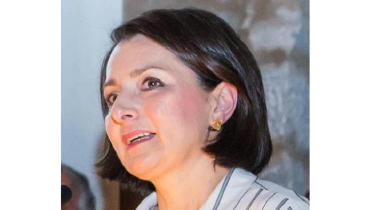 Χριστίνα Σταμούλη: Εργαλεία στα σκουπίδια!