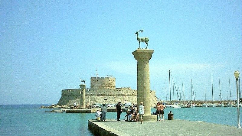 Κορονοϊός: Το ολλανδικό πείραμα με 200 τουρίστες που θα κάνουν διακοπές στη Ρόδο