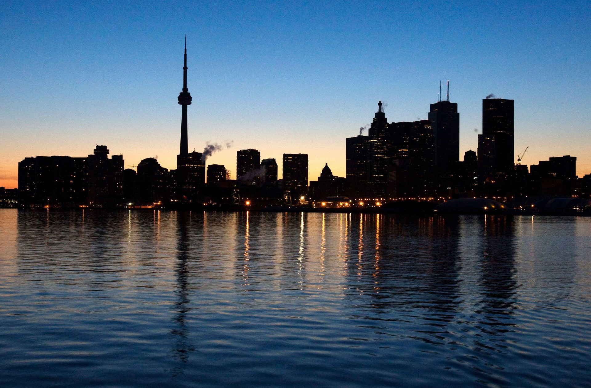 Ώρα της Γης: Στο σκοτάδι για μία ώρα μνημεία και κτίρια σε όλο τον κόσμο – ΦΩΤΟ – ΒΙΝΤΕΟ