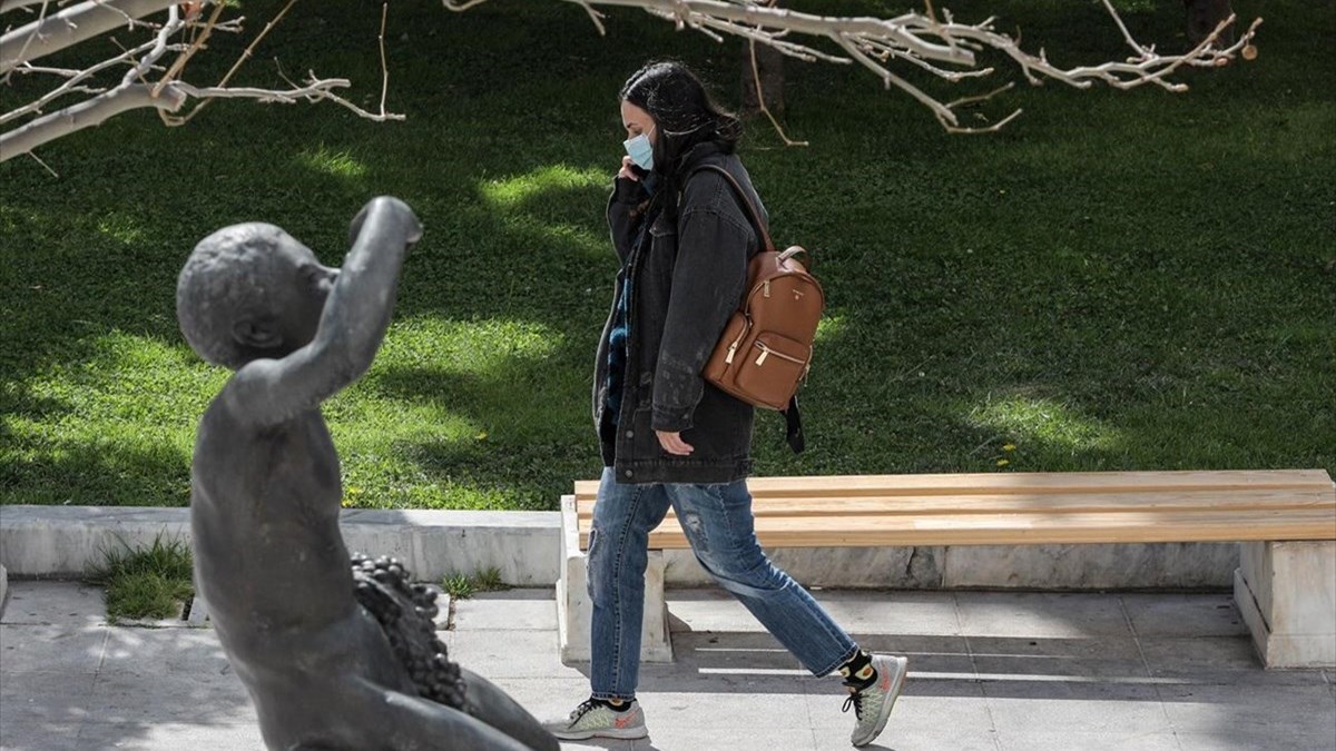 Κορονοϊός: Πώς συνδέεται η γύρη με την αύξηση των κρουσμάτων – Τι πρέπει να προσέχουμε – ΒΙΝΤΕΟ