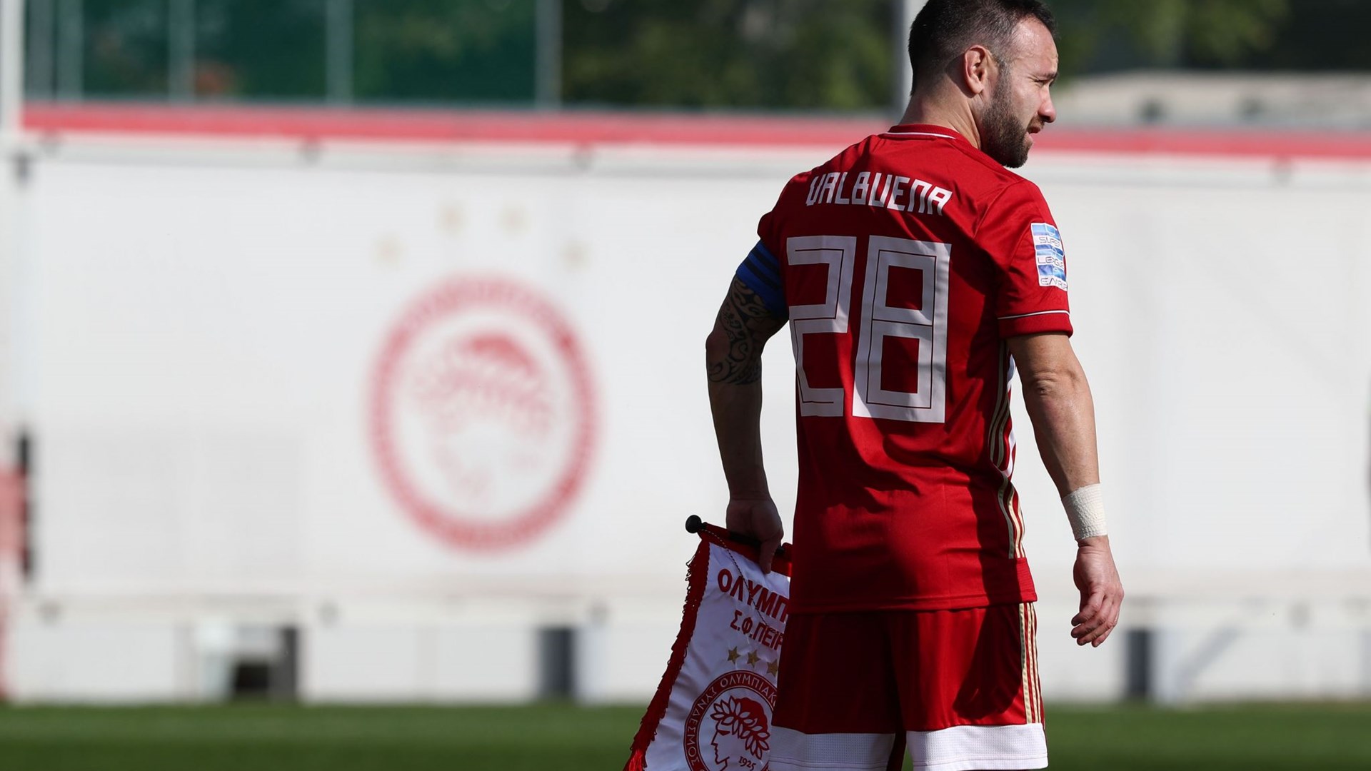 Ολυμπιακός: Ανανέωσε ο Βαλμπουενά