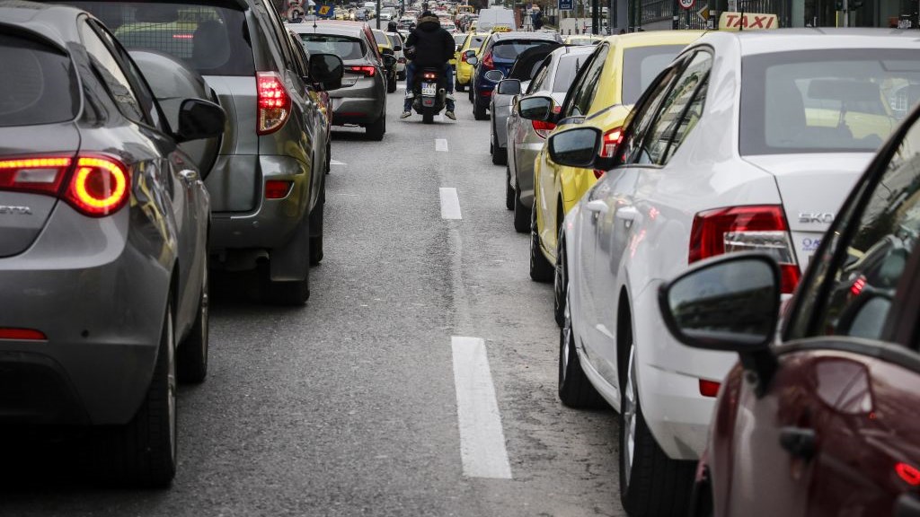 Μεγάλο μποτιλιάρισμα στην παραλιακή λόγω έργων