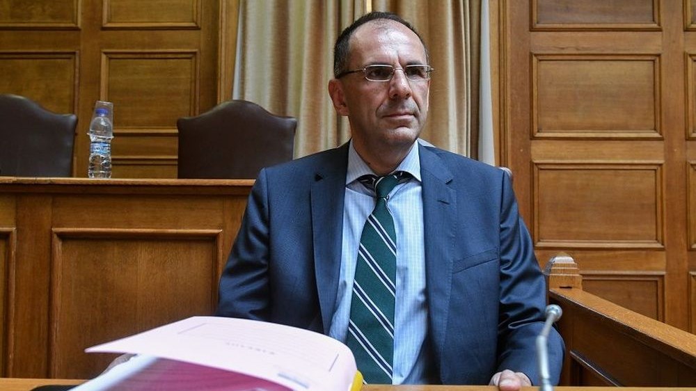 Γεραπετρίτης: Εξετάζεται η απελευθέρωση της διαδημοτικής μετακίνησης – Tι είπε για λιανεμπόριο και σχολεία