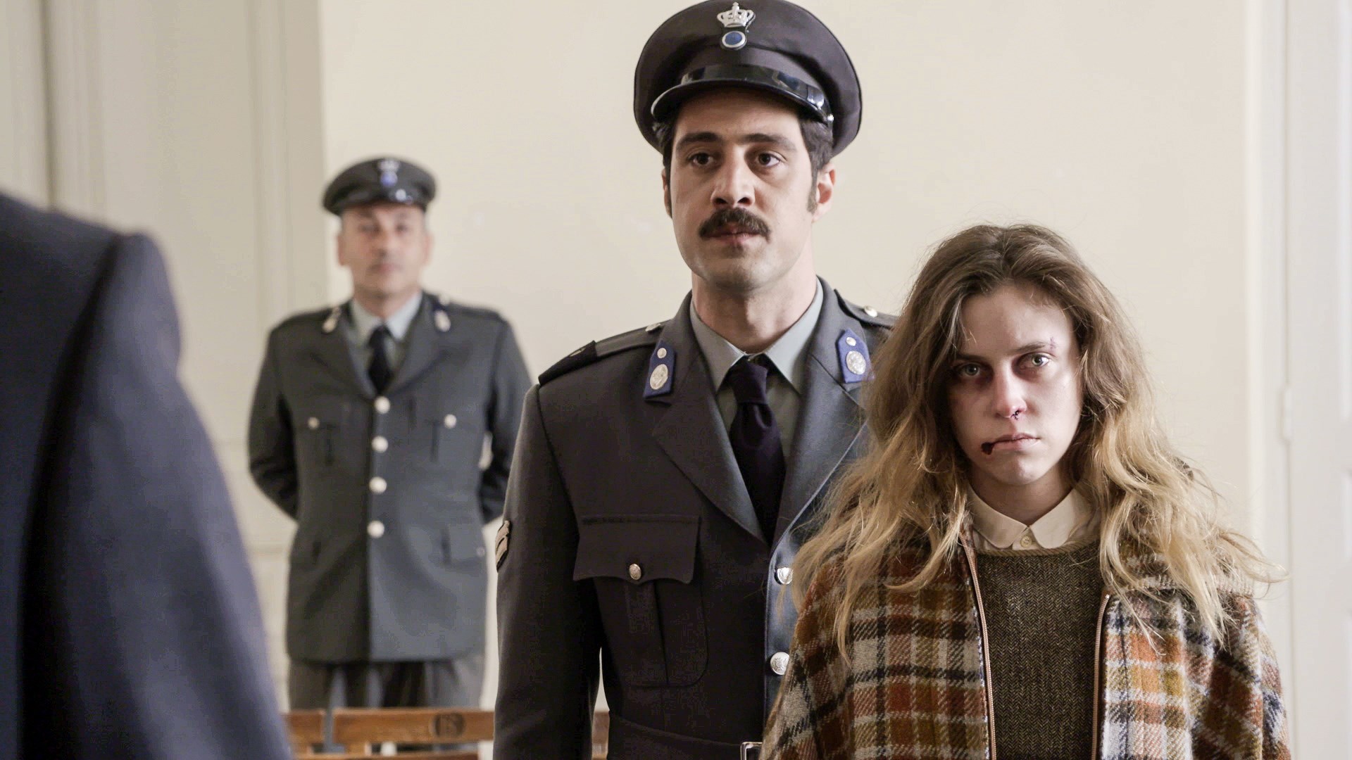 Άγριες Μέλισσες: Η μαρτυρία μιας γυναίκας μπορεί να γίνει η καταδίκη του Βόσκαρη – Τι θα δούμε απόψε