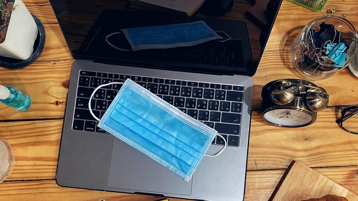 Αναστολές συμβάσεων χωρίς “κόφτες” τον Απρίλιο – Όλες οι προθεσμίες για τις δηλώσεις