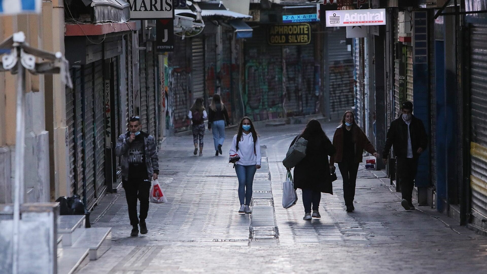 Λιανεμπόριο: “Restart” με περιορισμούς αλλά χωρίς click away ή click in shop – Πώς θα ανοίξουν τα καταστήματα