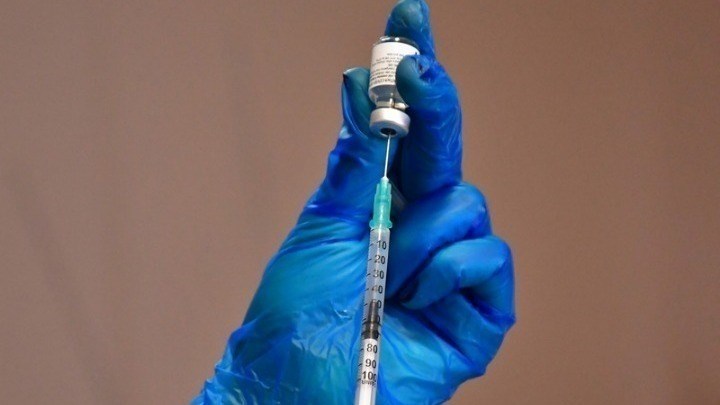 Κορονοϊός: Πότε ξεκινά ο εμβολιασμός εκπαιδευτικών με αδιάθετες δόσεις